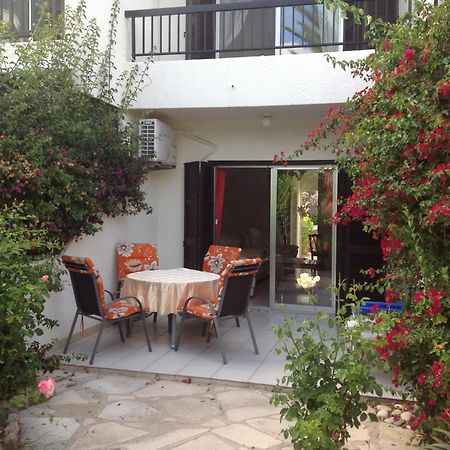 Вілла Paphos Townhouse Екстер'єр фото
