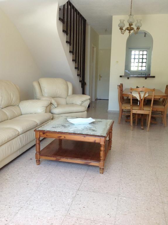 Вілла Paphos Townhouse Екстер'єр фото